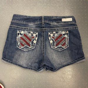 Wallflower Curvy Vintage Wash Size 13